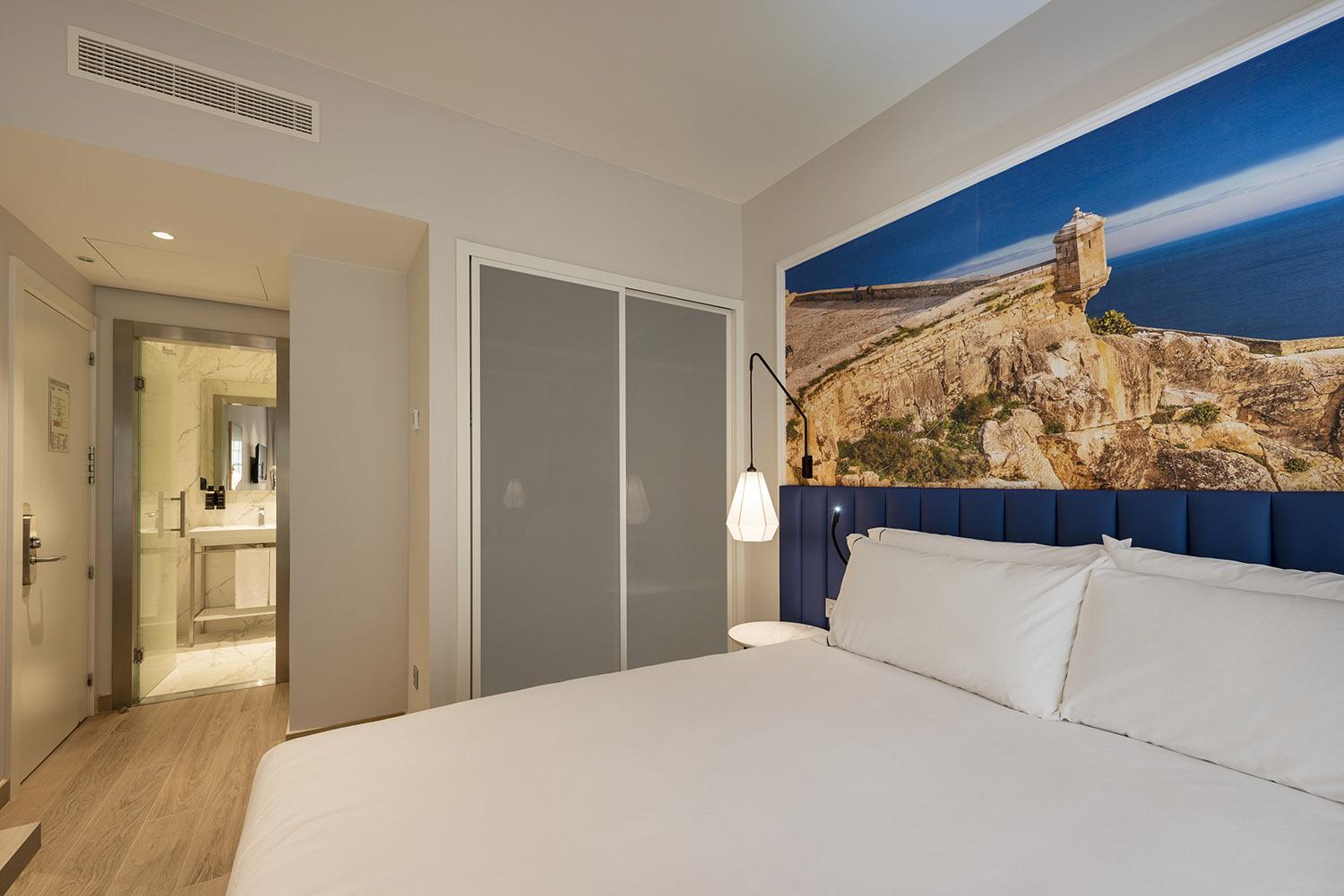 Eurostars Mediterranea Plaza Alicante Exterior photo